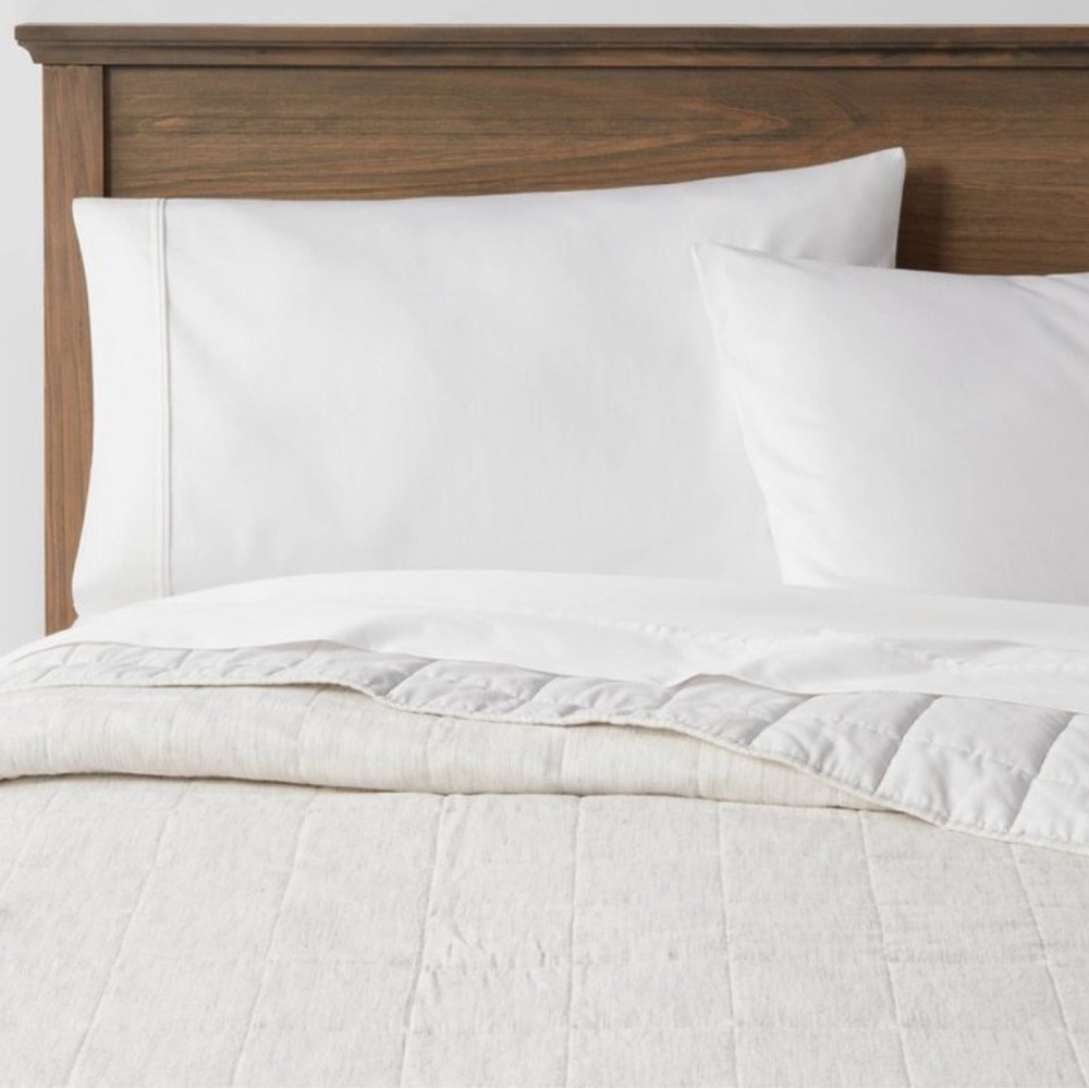 Threshold Space Dyed Cotton Linen Quilt Light Gray - KING